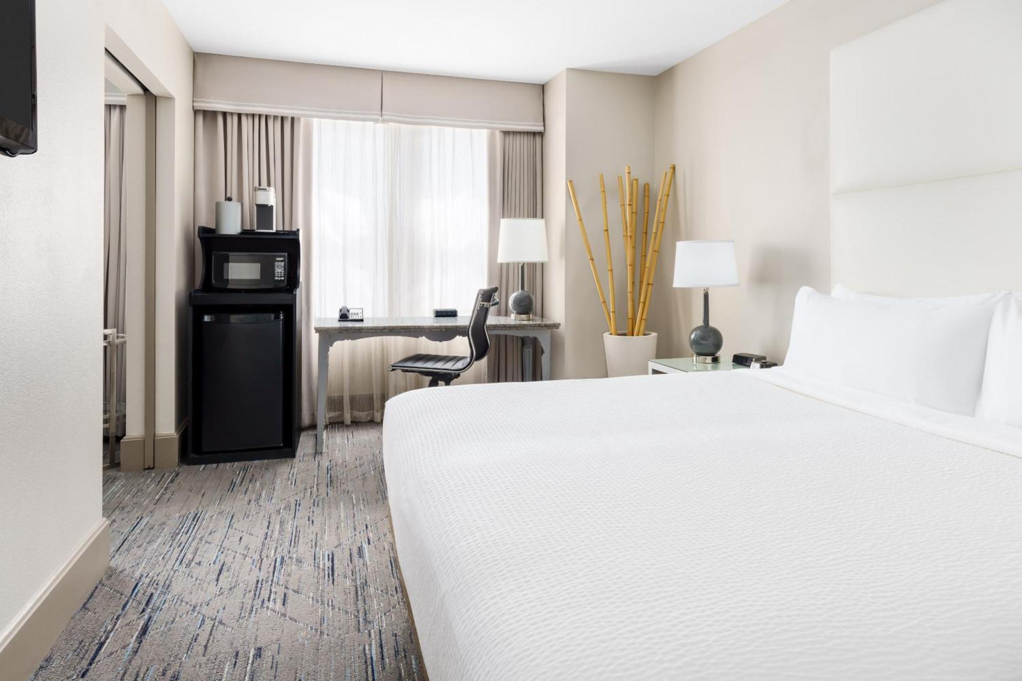 Holiday Inn Express Chicago - Magnificent Mile By Ihg Ngoại thất bức ảnh