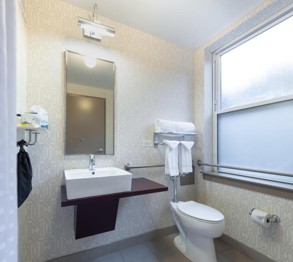 Holiday Inn Express Chicago - Magnificent Mile By Ihg Ngoại thất bức ảnh