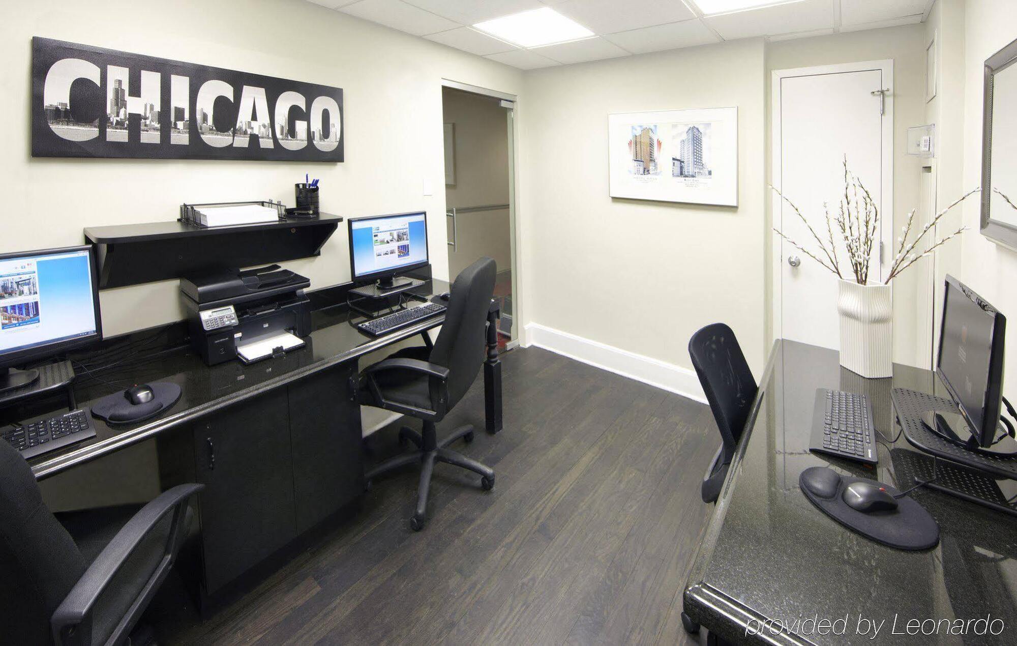 Holiday Inn Express Chicago - Magnificent Mile By Ihg Ngoại thất bức ảnh