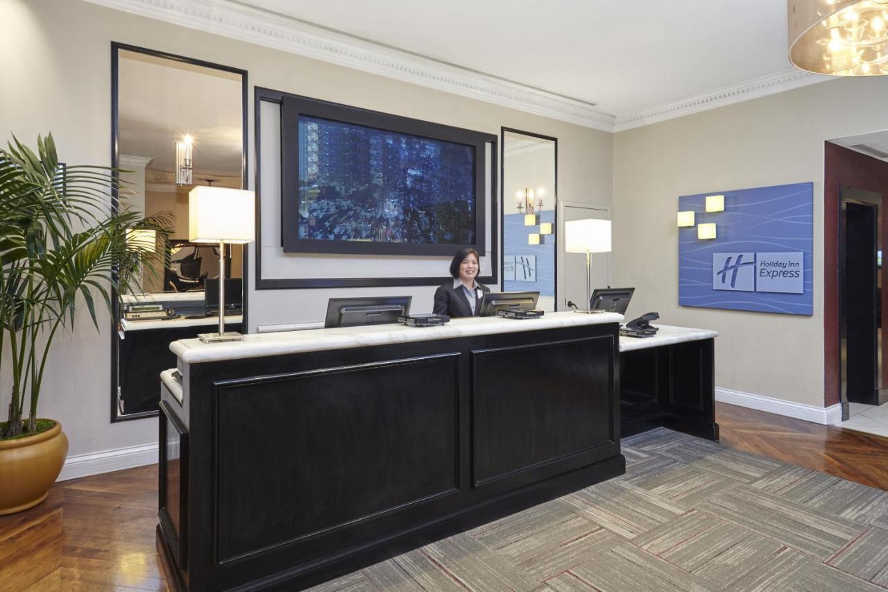 Holiday Inn Express Chicago - Magnificent Mile By Ihg Ngoại thất bức ảnh